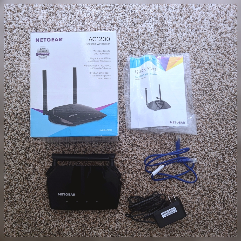 NETGEAR Black Wireless Router - Picture 2 of 5